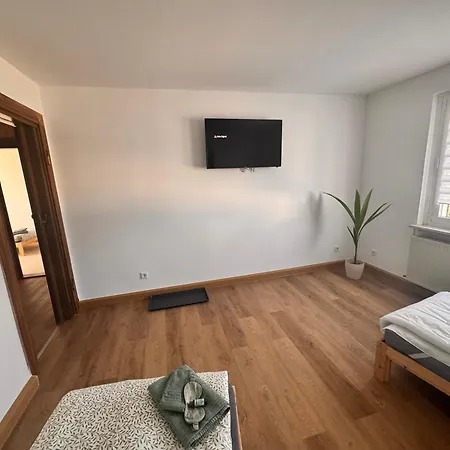 Lägenhet Monteur Ferienwohnung Halle Schlafzimmer Parkplatz Wlan Mw01 *