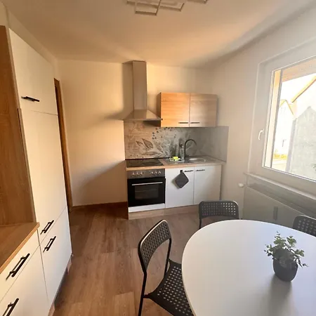Lägenhet Monteur Ferienwohnung Halle Schlafzimmer Parkplatz Wlan Mw01